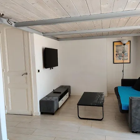 Apartment Ancien Palace - Vue - 700m De La